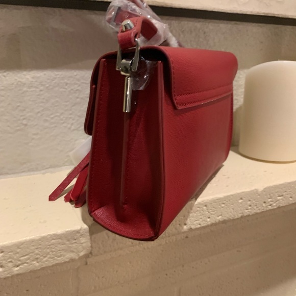 A dark red Robert Cavalli handbag - Picture 4 of 7